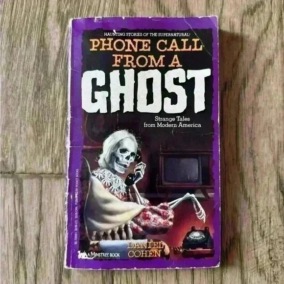 VINTAGE Phone Call from a Ghost: Strange Tales from Modern America - Book - Picture 1 of 5